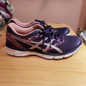 ASICS Women's Purple and Pink Athletic Shoes- Size 9